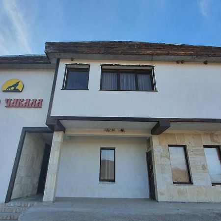 Семеен Хотел-Ресторант Етно Чакала Hotell Sevlievo Exteriör bild